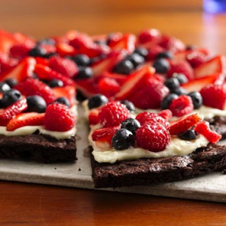 Brownie and Berries Dessert Pizza