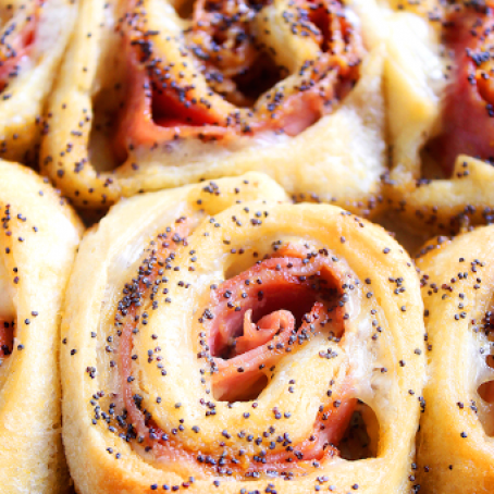 Addictive Baked Ham and Cheese Rollups
