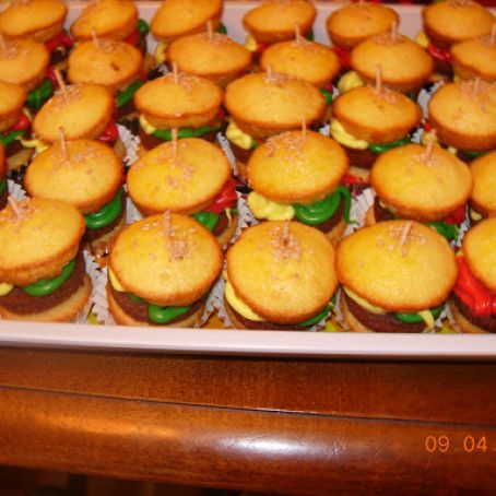 Mini Hamburger Slider Cupcakes
