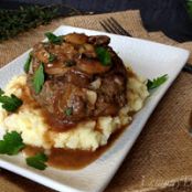 Salisbury Steak w/ Mushroom Gravy & Caramelized Onions