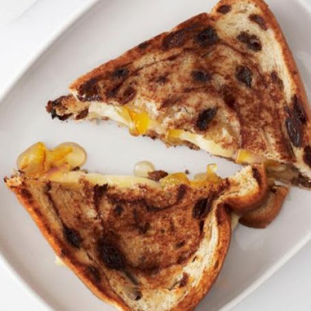 Brie and Marmalade Grilled Cheese