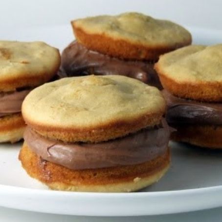 Peanut Butter Whoopie Pies with Nutella Cream Cheese Frosting