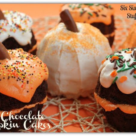 Fall Chocolate Mini Pumpkin Cakes