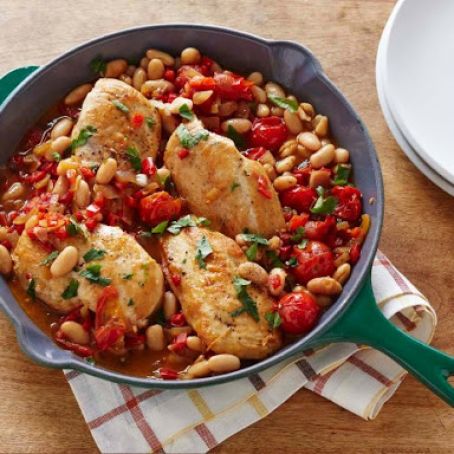 One-Pan Seared Chicken Breasts with Cherry Tomatoes & White Beans