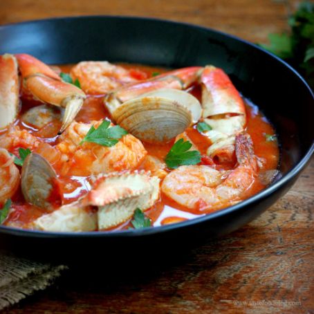 Shellfish Stew with Red Wine and Fennel