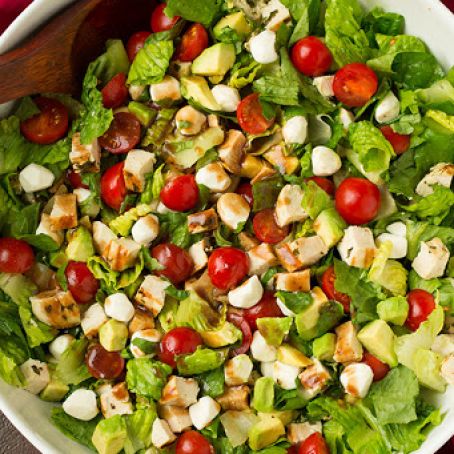 Caprese Chicken and Avocado Chopped Salad - Cooking Classy