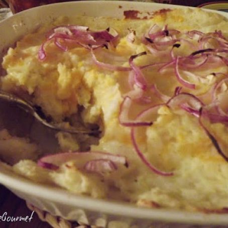 Mashed Potatoes with Cheddar Cheese Bake