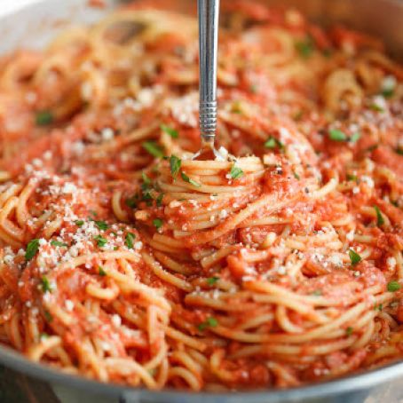 Spaghetti with Tomato Cream Sauce