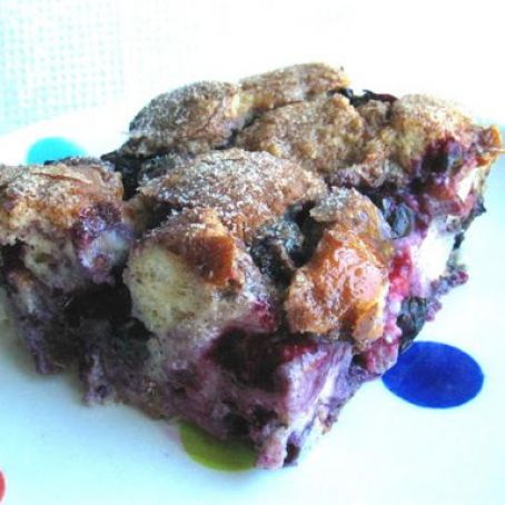 Blueberry white bread pudding