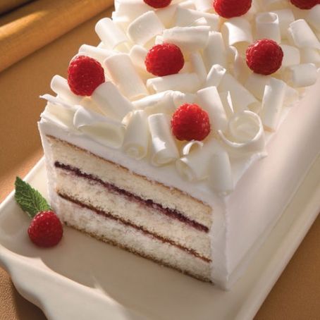 White Chocolate Cake with Raspberry