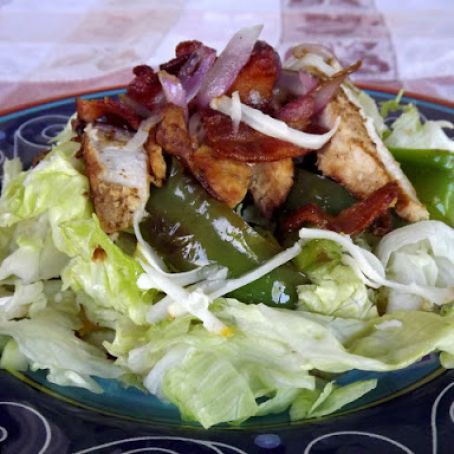 Chicken in a Salad with Grilled Peppers