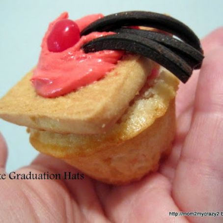 Mini Cupcake Graduation Hats