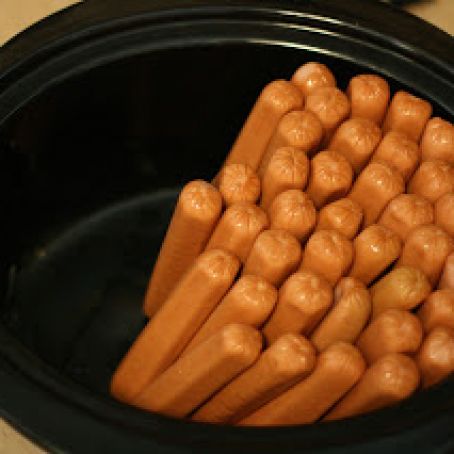 Hot Dogs for a Crowd in a Crockpot