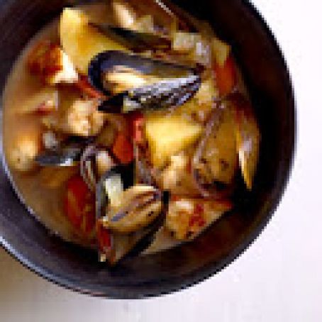 Provencal Chicken Mussels Pot
