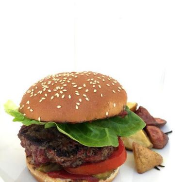 how to make deliciously juicy burgers at home