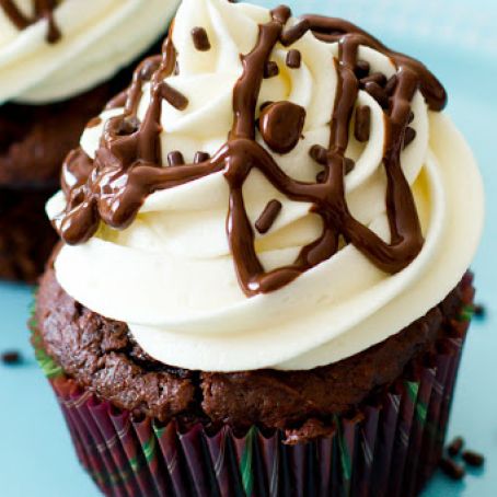 Chocolate White Chocolate Cupcakes