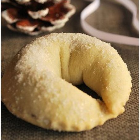 Filled Taralli (Celipieni)