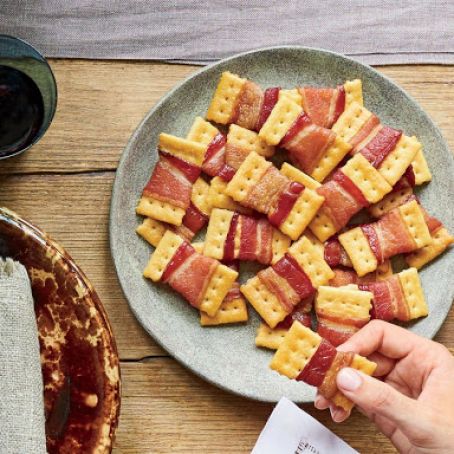 Bacon Bow Tie Crackers