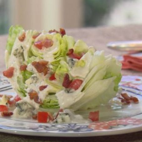 Lettuce Wedge w/Feta Dressing