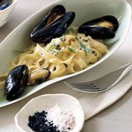 Tagliatelle with Mussels and Tarragon