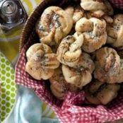 Buttery Garlic Herb Knots