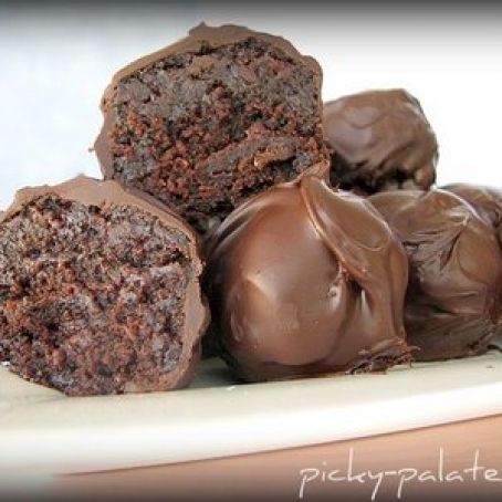 CHOCOLATE PEANUT BUTTER COVERED BROWNIE BITES
