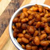 Slow Cooker Vegetarian Boston Baked Beans