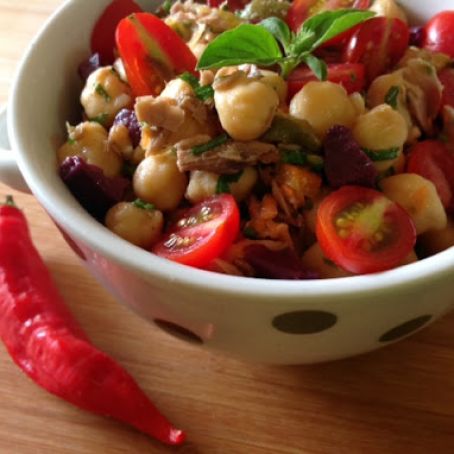 Salada de grão de bico com atum Recipe - (4/5)