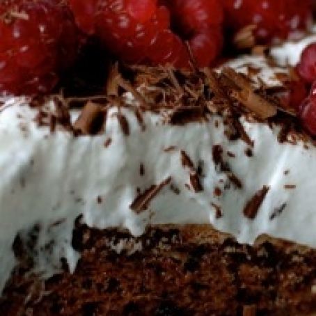 Chocolate Pavlova Pie