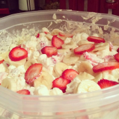 Strawberry-Banana Cheesecake Salad