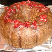 Old-Fashioned Strawberry Pound Cake