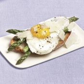 Asparagus and Fried Eggs on Garlic Toast