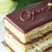 CAKE - Pistachio Opera