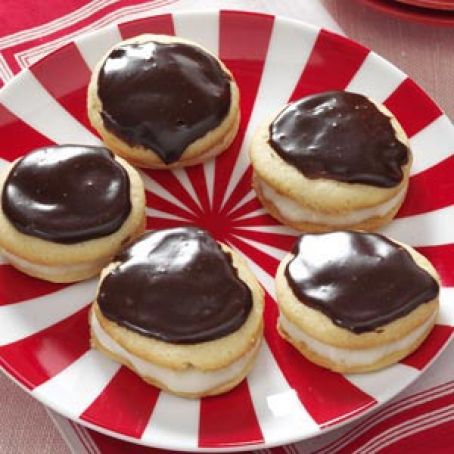 Boston Cream Cookie Pies