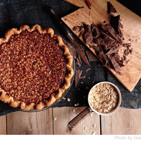 Black Bottom Oatmeal Pie (Poor Man's Black Bottom Pecan Pie)