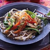 THAI CHICKEN SOUP w/RICE NOODLES (PHO)