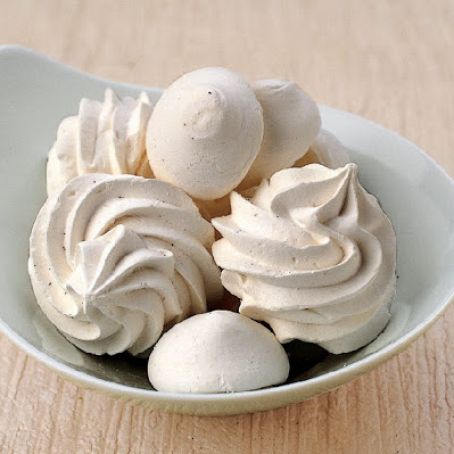 Vanilla Meringues