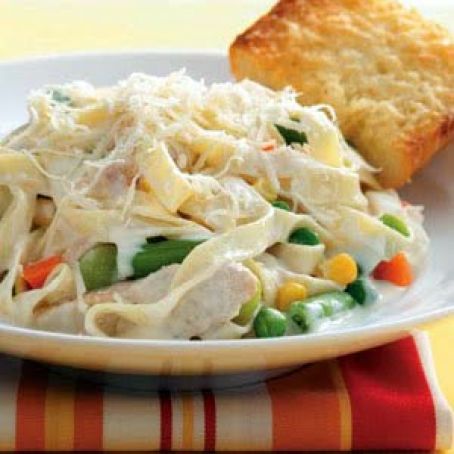 Chicken Fettuccine Alfredo w/Veggies