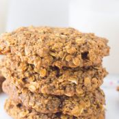 OATMEAL CHIA BREAKFAST COOKIES