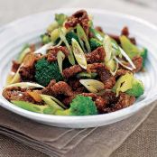 Crispy chilli beef with broccoli