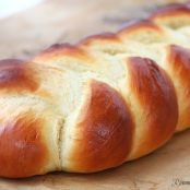 Braided easy egg bread