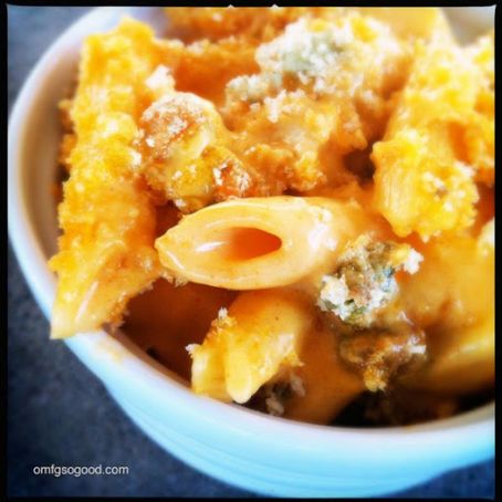 Buffalo Chicken Macaroni and Cheese