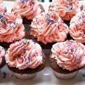 Strawberry Cupcakes with Strawberry Mousseline Buttercream