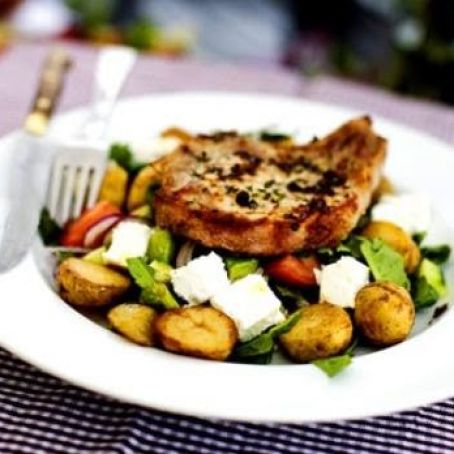 Grillad fläskkotlett med fetasallad