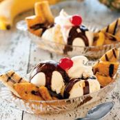 Honey-Grilled Banana Splits