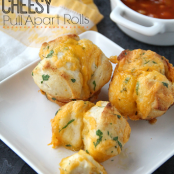 Easy Cheesy Pull Apart Rolls