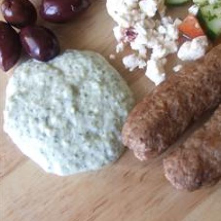 Tzatziki Sauce (Cucumber-Yoghurt Dip)