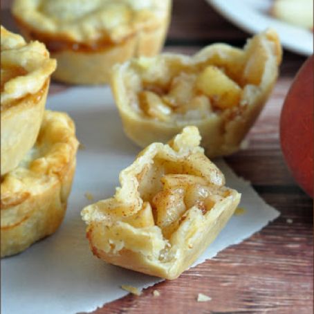 mini peach pies