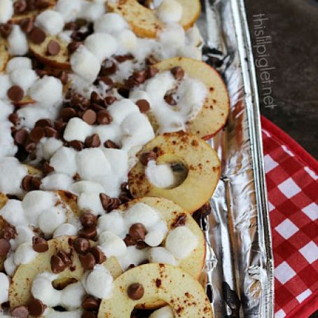 Campfire Apple S’more Nachos