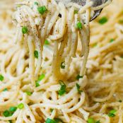 Creamy Four Cheese Garlic Spaghetti Sauce